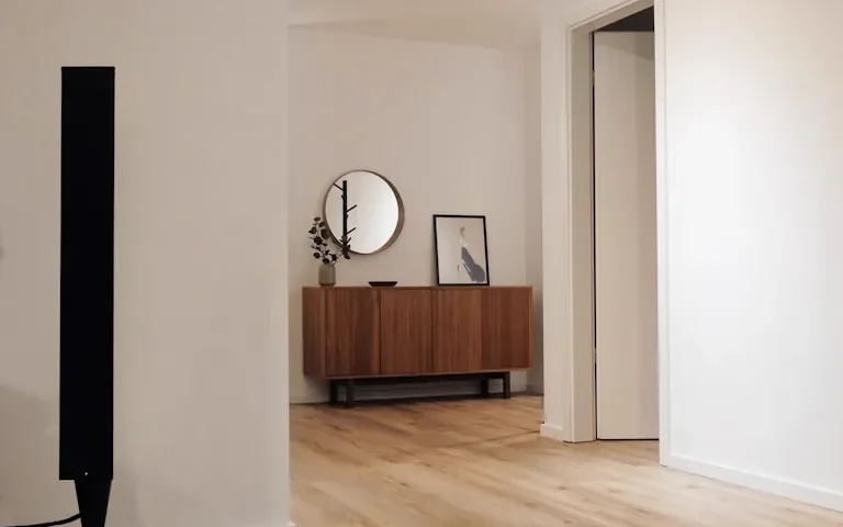 Best Types of Flooring for High-Traffic Areas: A Room-by-Room Guide